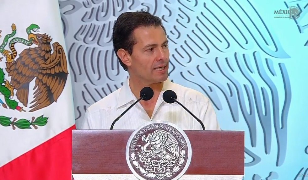 Peña Nieto conmemora el Día de la Marina Nacional