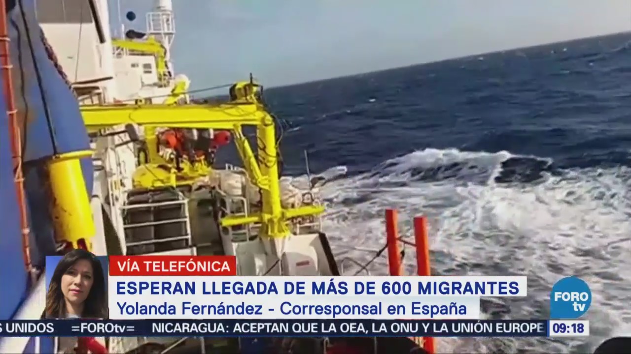 Esperan Llegada Migrantes España Buque Migración