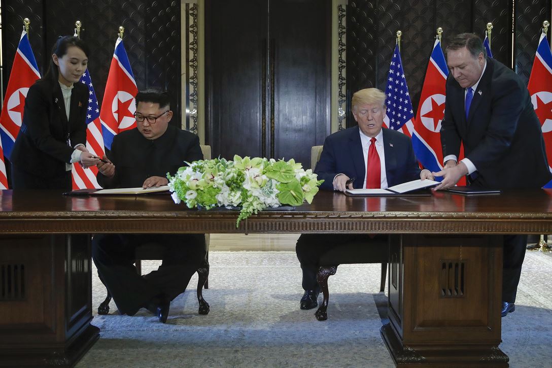 Trump y Kim firman declaración conjunta después de histórica