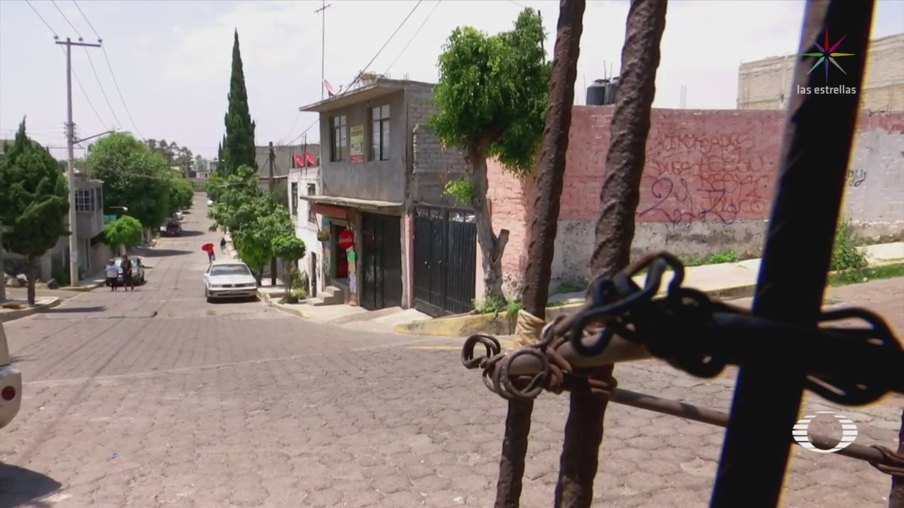 Hombre encuentra cadáver de una mujer emparedada en Xochimilco