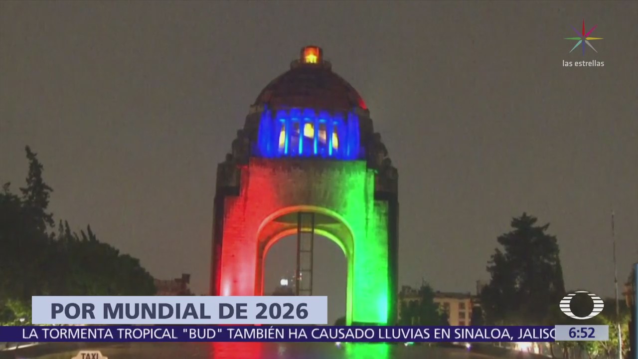 Iluminan monumentos CDMX para celebrar sede del Mundial 2026