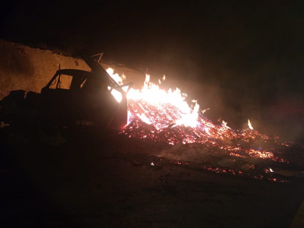 Incendio de tráiler provoca cierre durante siete horas en Autopista del Sol