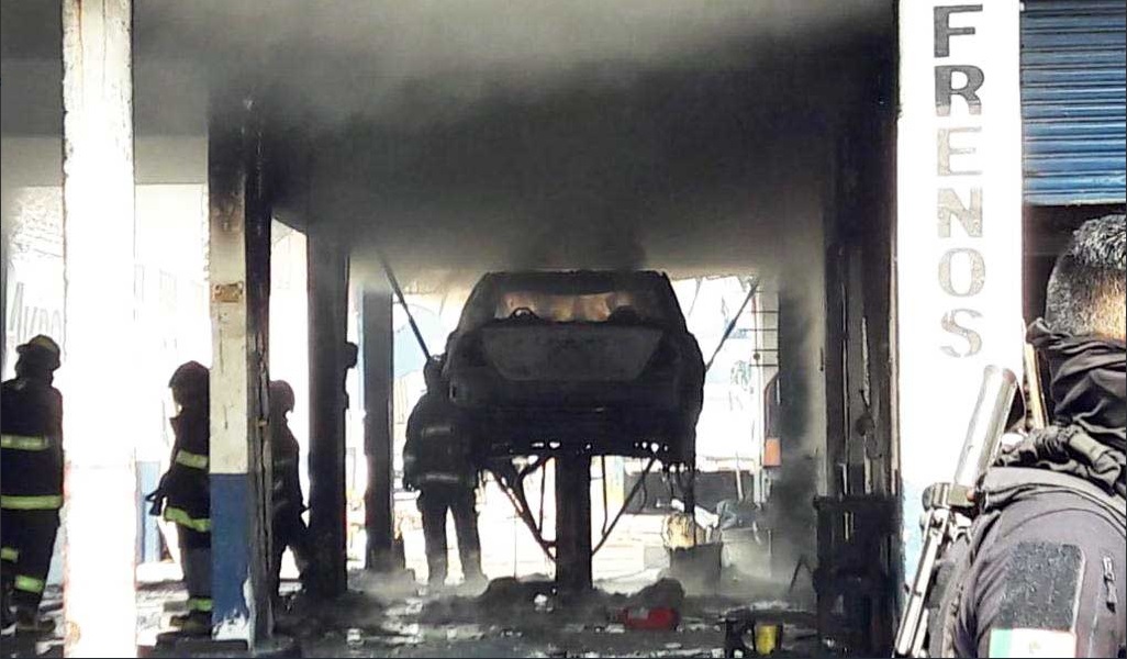 Incendio deja un herido en la colonia Zaragoza de Veracruz