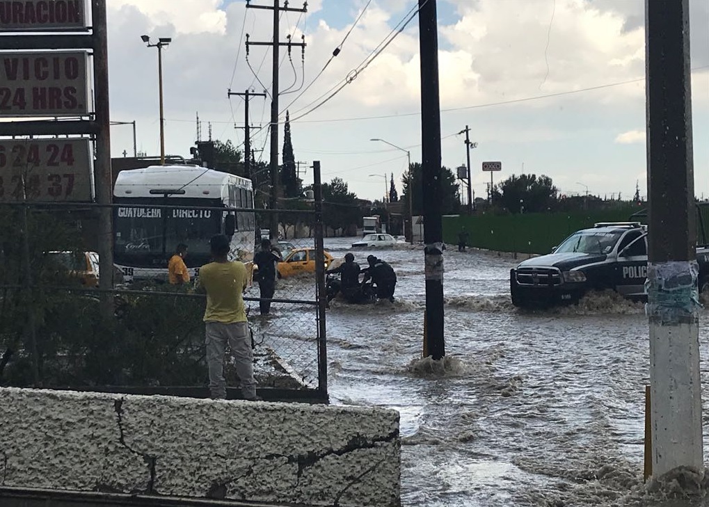 Lluvia provoca inundaciones en Saltillo, Coahuila