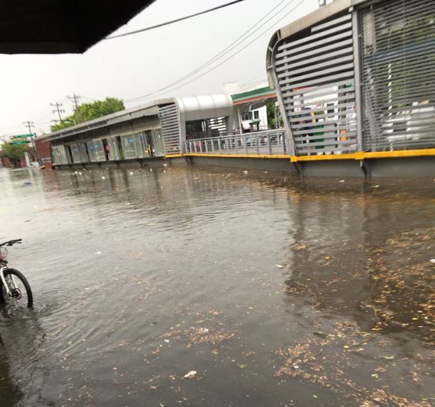 inundaciones provocan suspension servicio transporte publico guadalajara jalisco