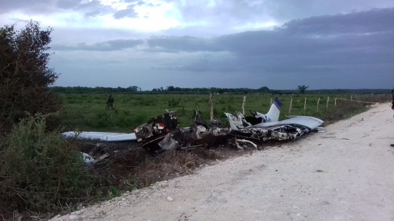 PGR investiga avioneta encontrada calcinada en Escárcega, Campeche