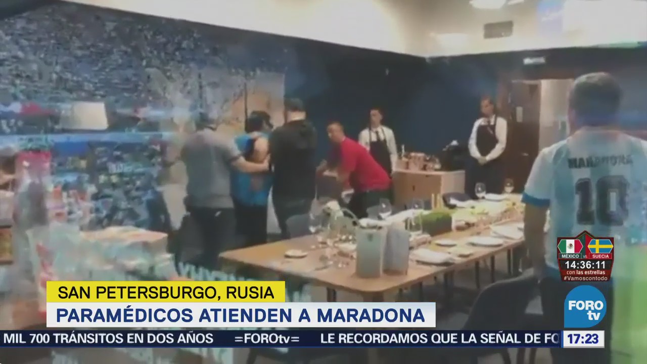Paramédicos Atienden Maradona Exfutbolista Diego Armado