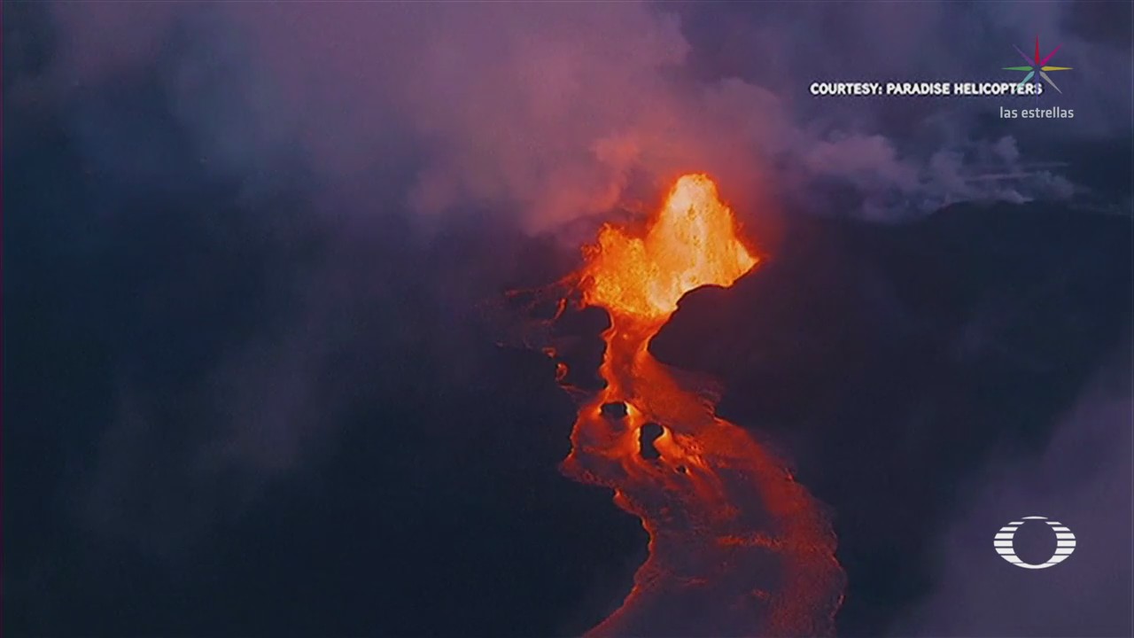 Lava Volcán Kilauea Consume Lago Dulce Hawai