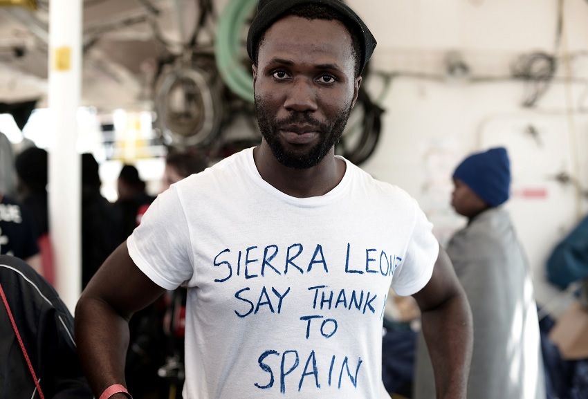 630 inmigrantes Aquarius firman petición de asilo en España