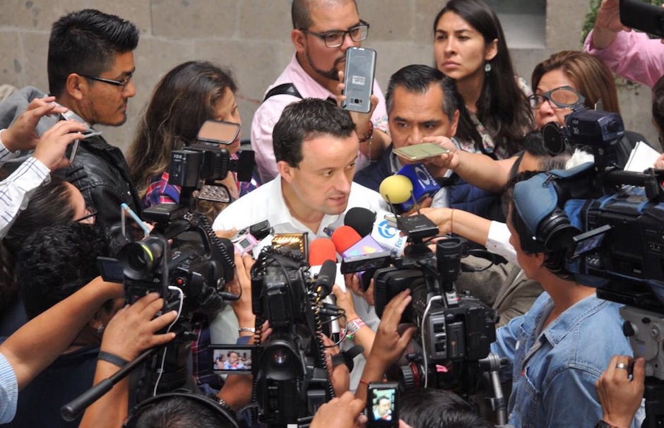 Mikel Arriola pide al Frente sumarse a llamado del Jefe Diego