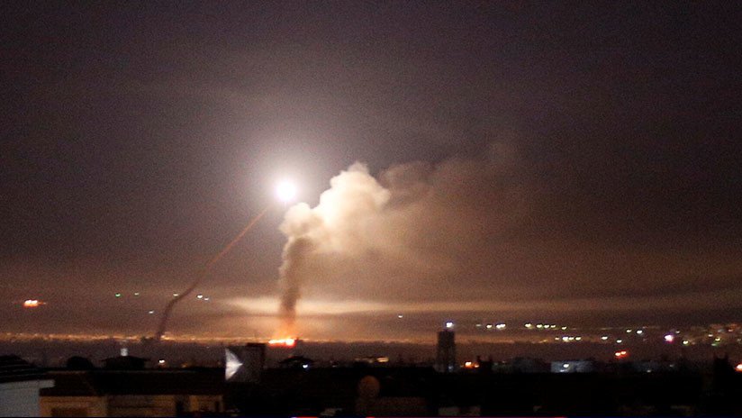 Misiles israelíes destruyen depósito armas Damasco
