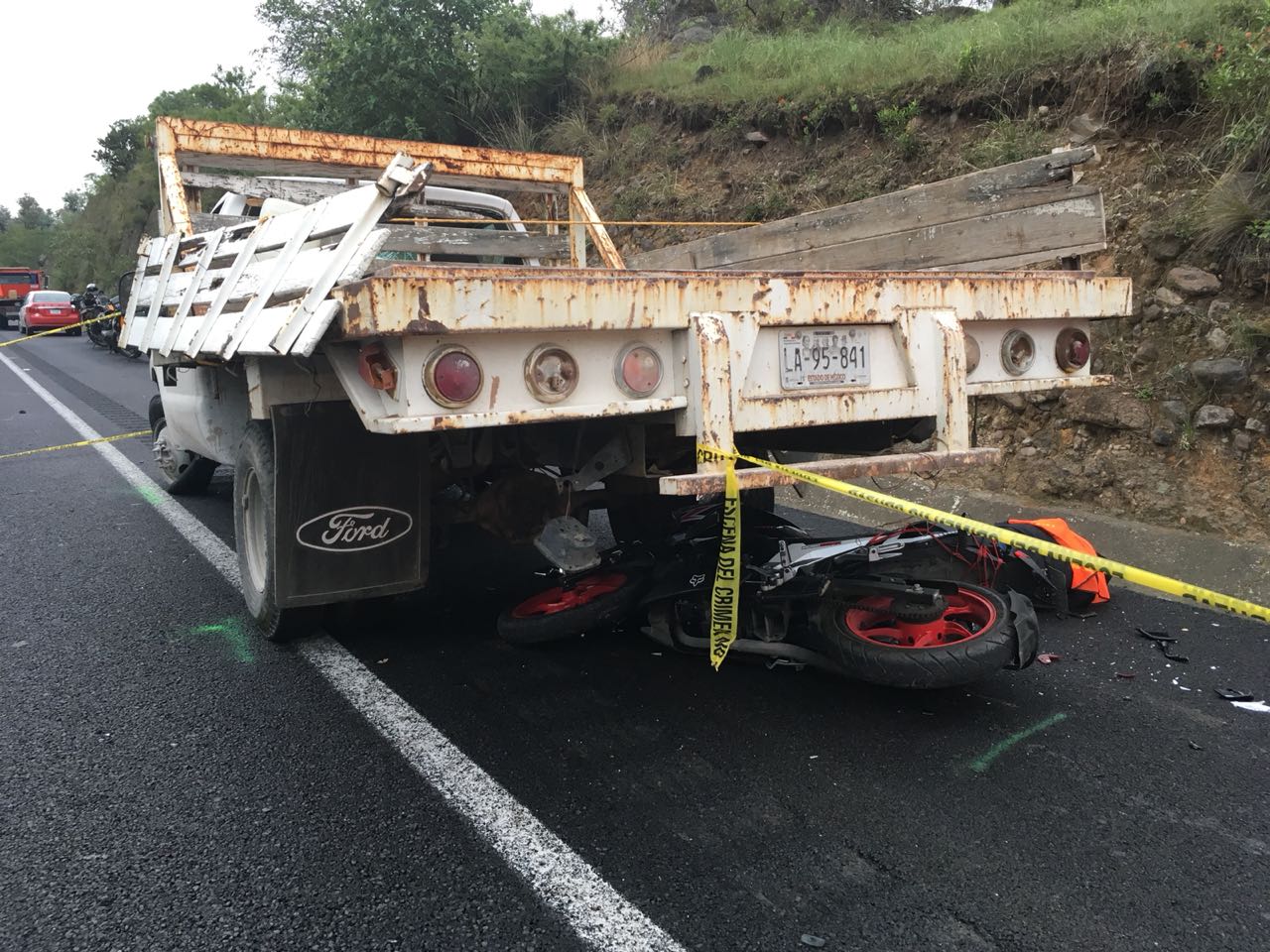 Muere motociclista por choque en la autopista Chamapa-Lechería