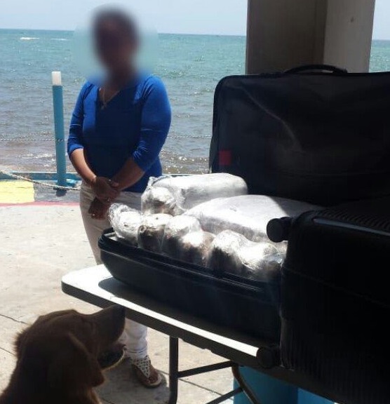 Detectan mujer con 43 kilos de marihuana Playa del Carmen