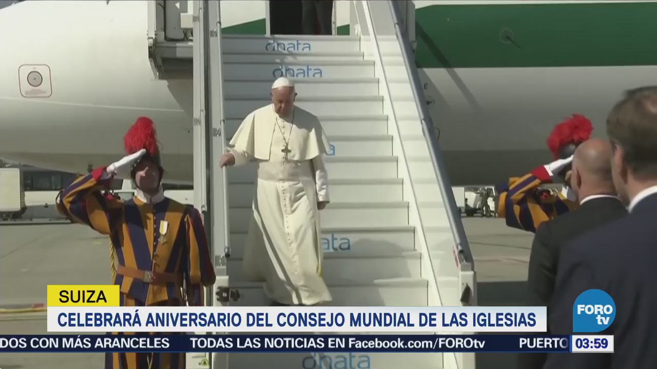Papa Francisco arriba a Suiza