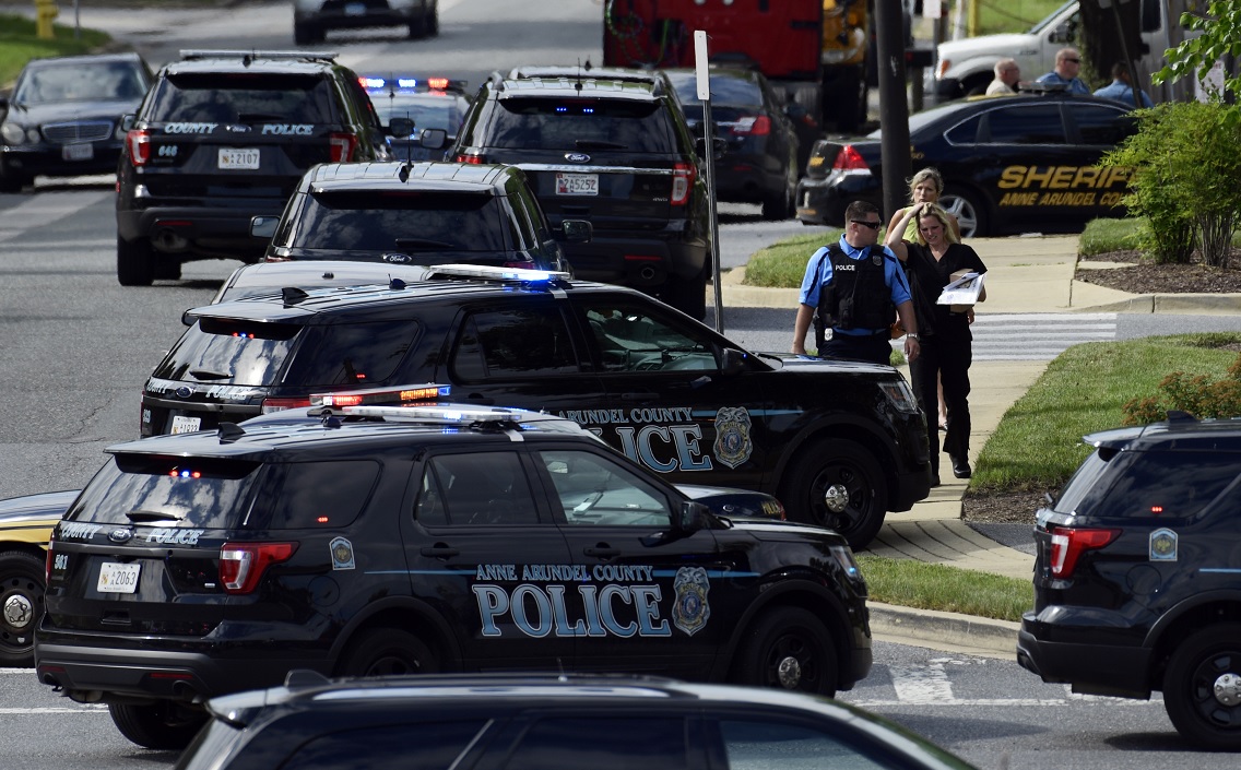 Policía confirma 5 muertos por tiroteo en diario Capital Gazette de Maryland