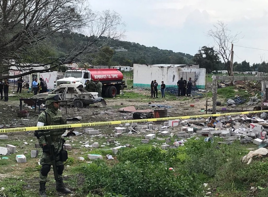 Explota polvorín en Tultepec, Edomex; se reporta un muerto