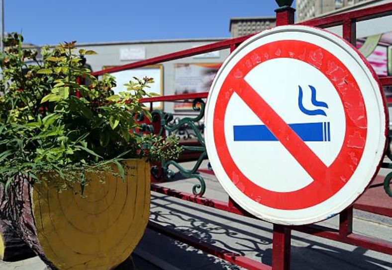 Tokio prohibirá fumar en bares y restaurantes
