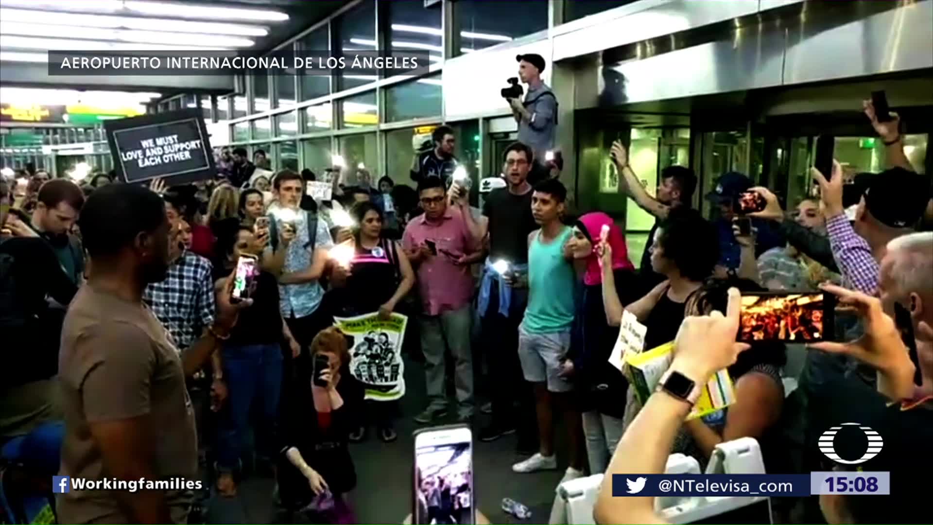 Protestan Aeropuertos EU Contra Separación Familias