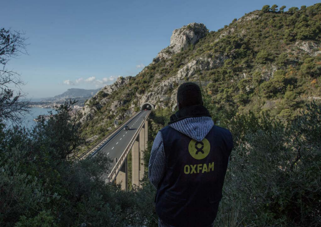 Policía de Francia comete abusos contra niños migrantes, dice Oxfam