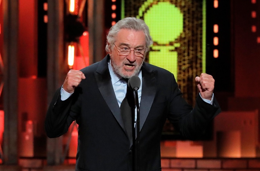Robert De Niro insulta a Trump y es ovacionado en los Premios Tony