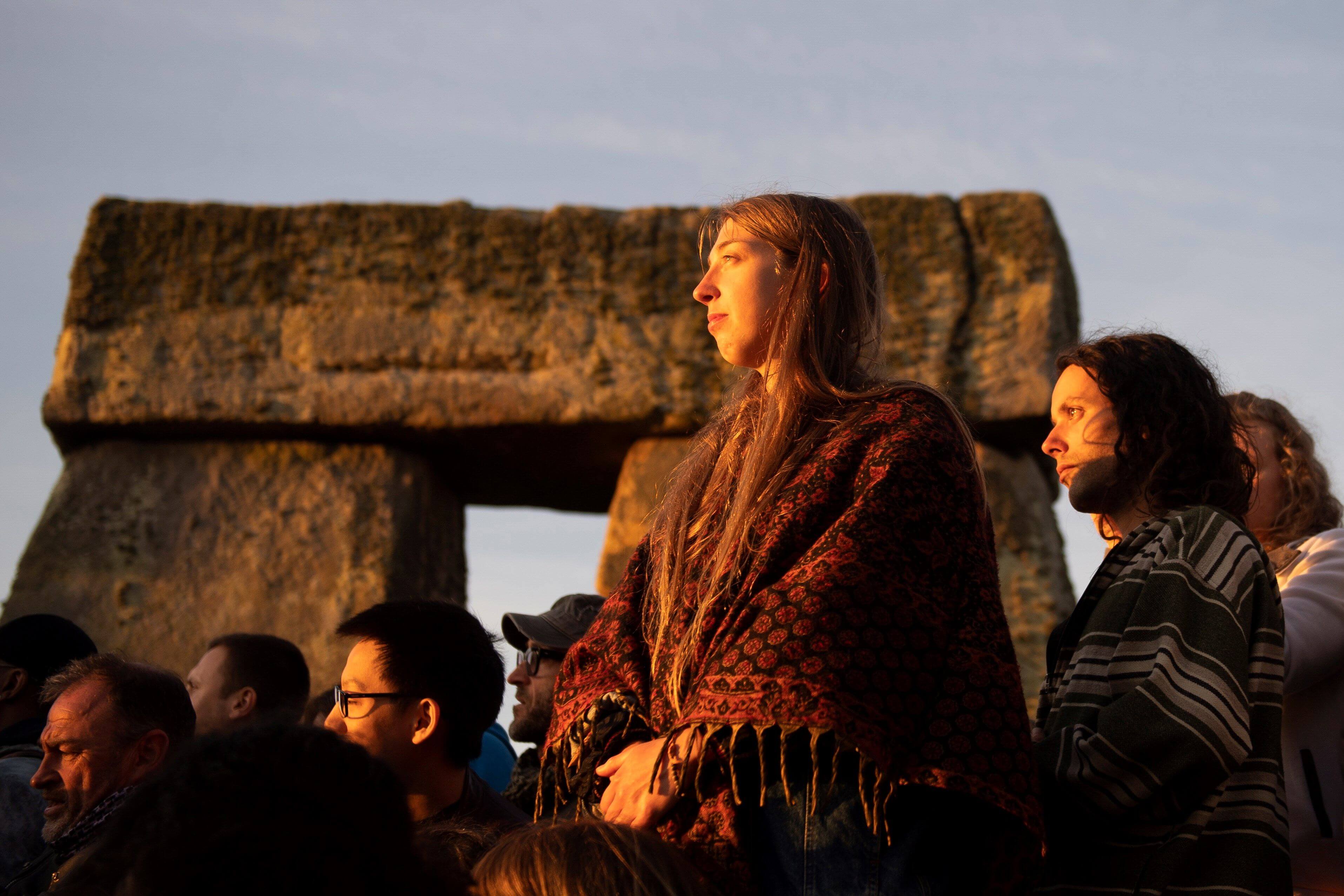 Stonehenge reúne a británicos por solsticio de verano