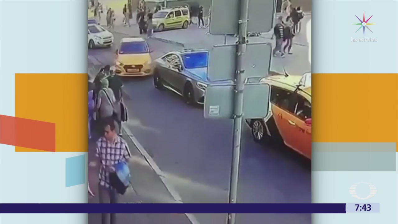 Taxista que atropelló a mexicanas en Moscú confundió los pedales