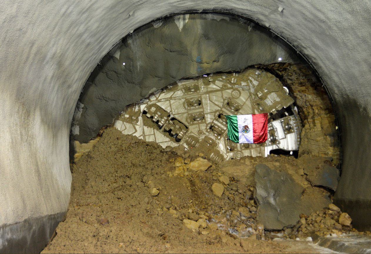 Concluye excavación de un túnel del Tren Interurbano México-Toluca