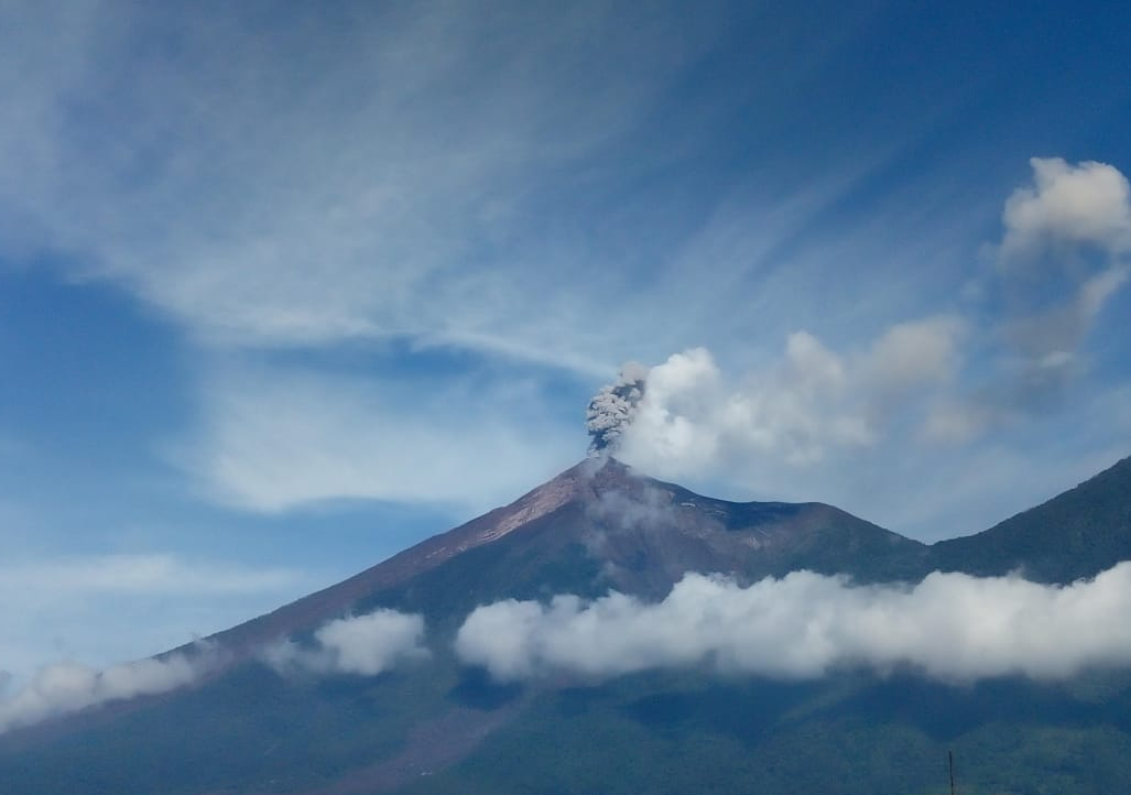 Volcán de Fuego de Guatemala sigue activo