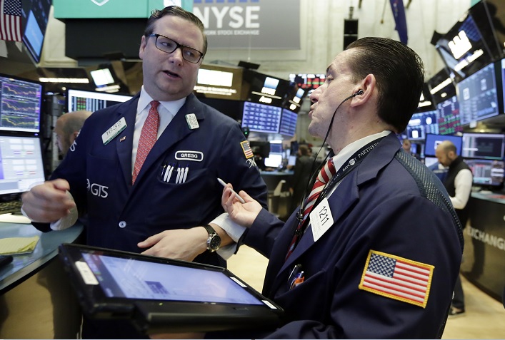 Wall Street cierra ganancias y Nasdaq logra tercer récord
