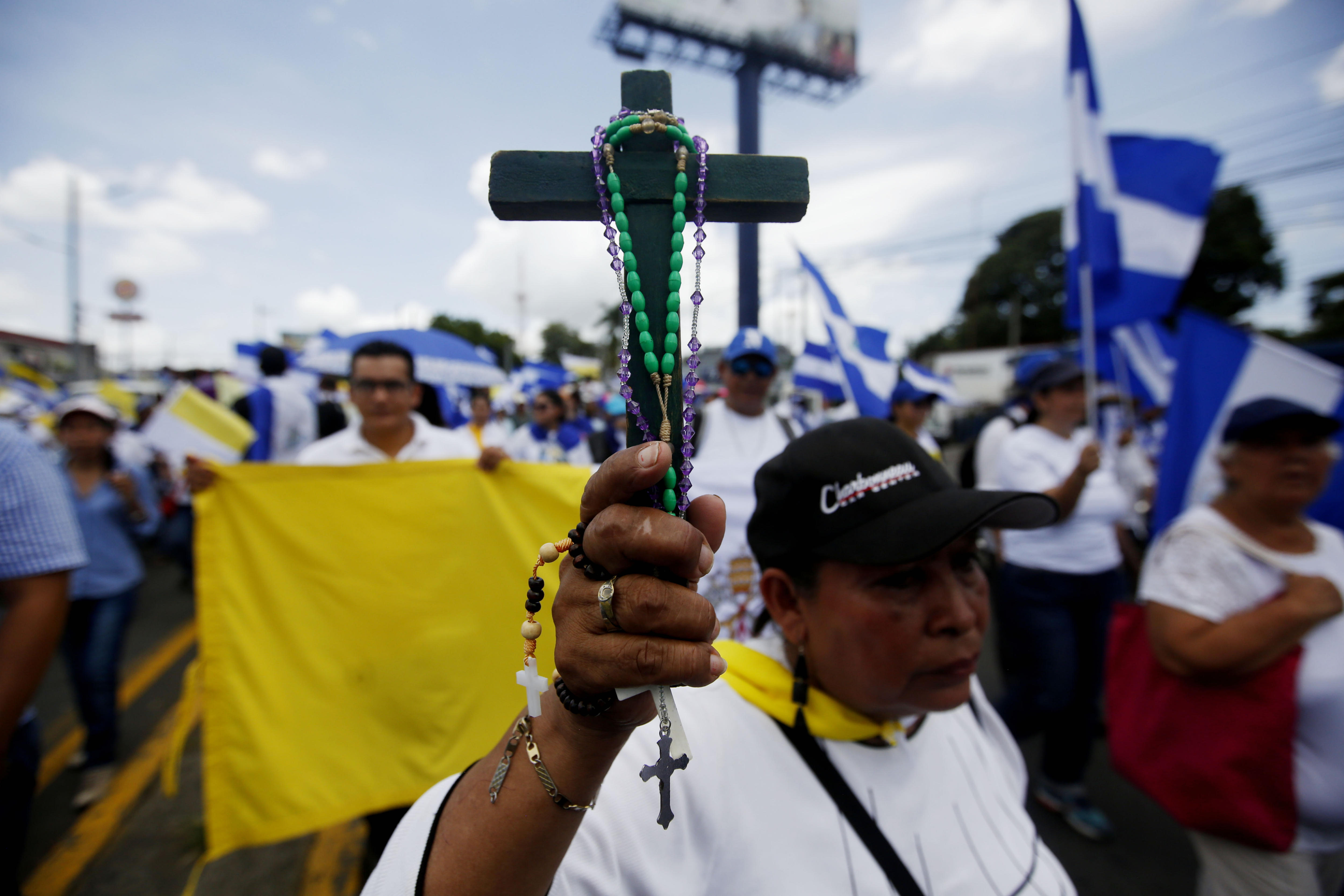 Marcha en Nicaragua para apoyar a obispos