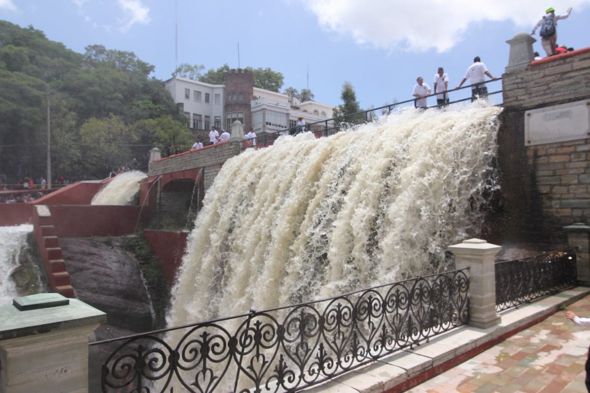 Celebran apertura de presa La Olla, en Guanajuato