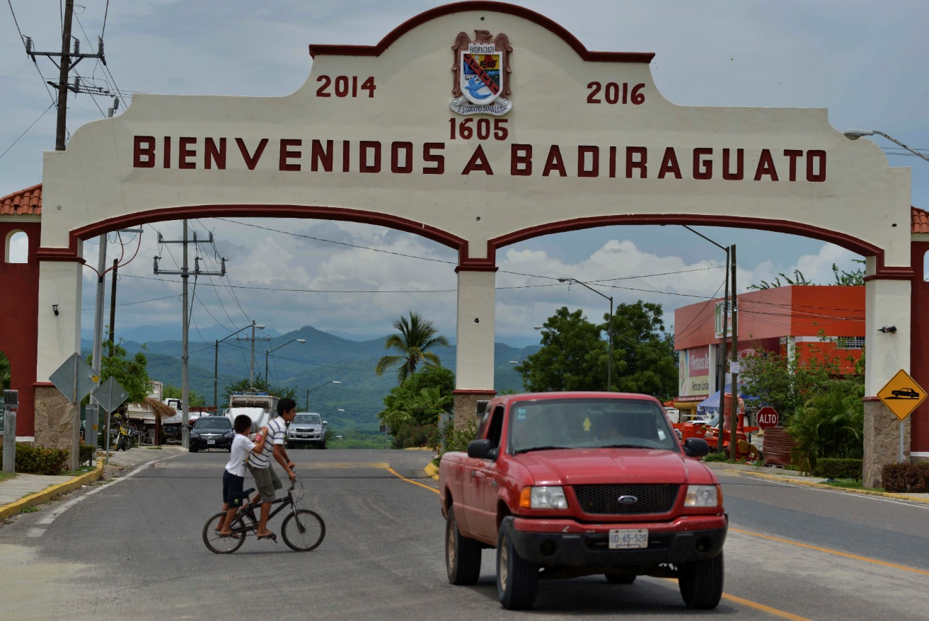 Enfrentamiento entre militares y delincuentes deja tres heridos en Badiraguato, Sinaloa