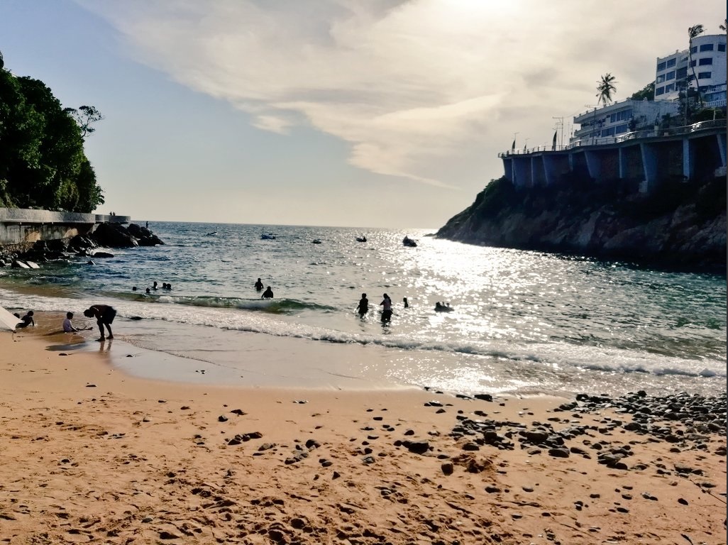 Prevén temperaturas superiores a 48 grados en Acapulco por canícula