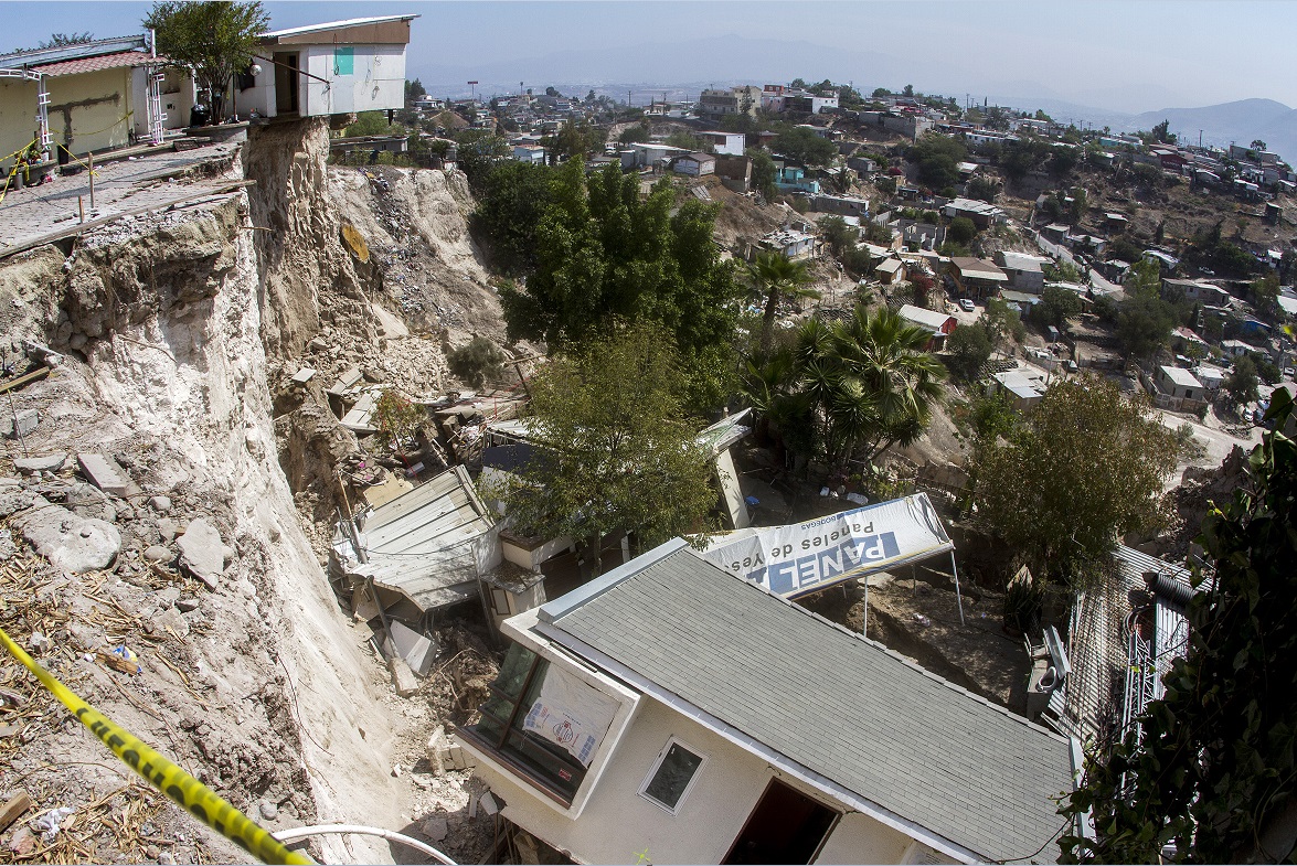 No paran movimientos tierra luego de colapso de viviendas en Tijuana