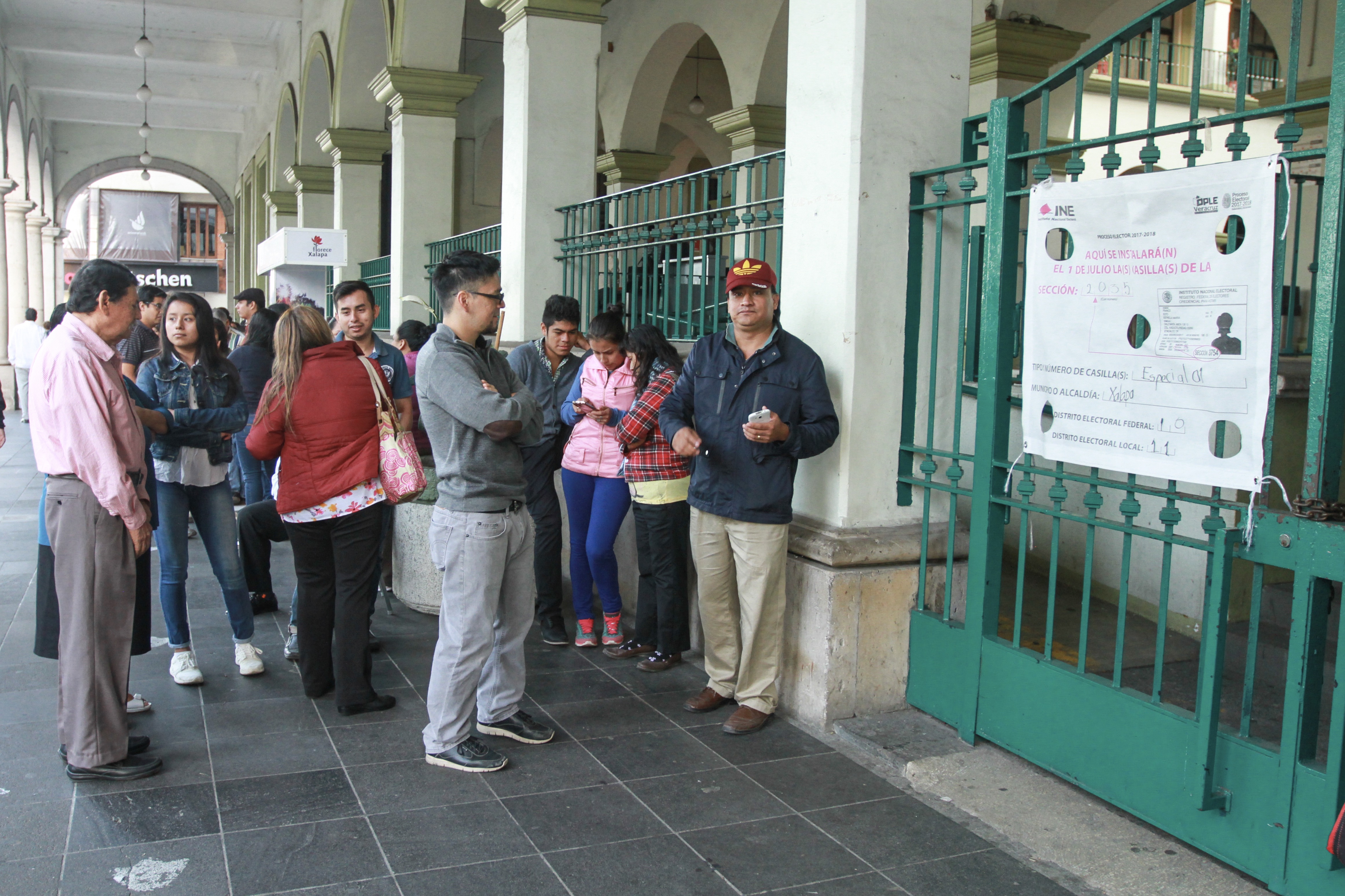 Se agotan boletas electorales casillas especiales Veracruz