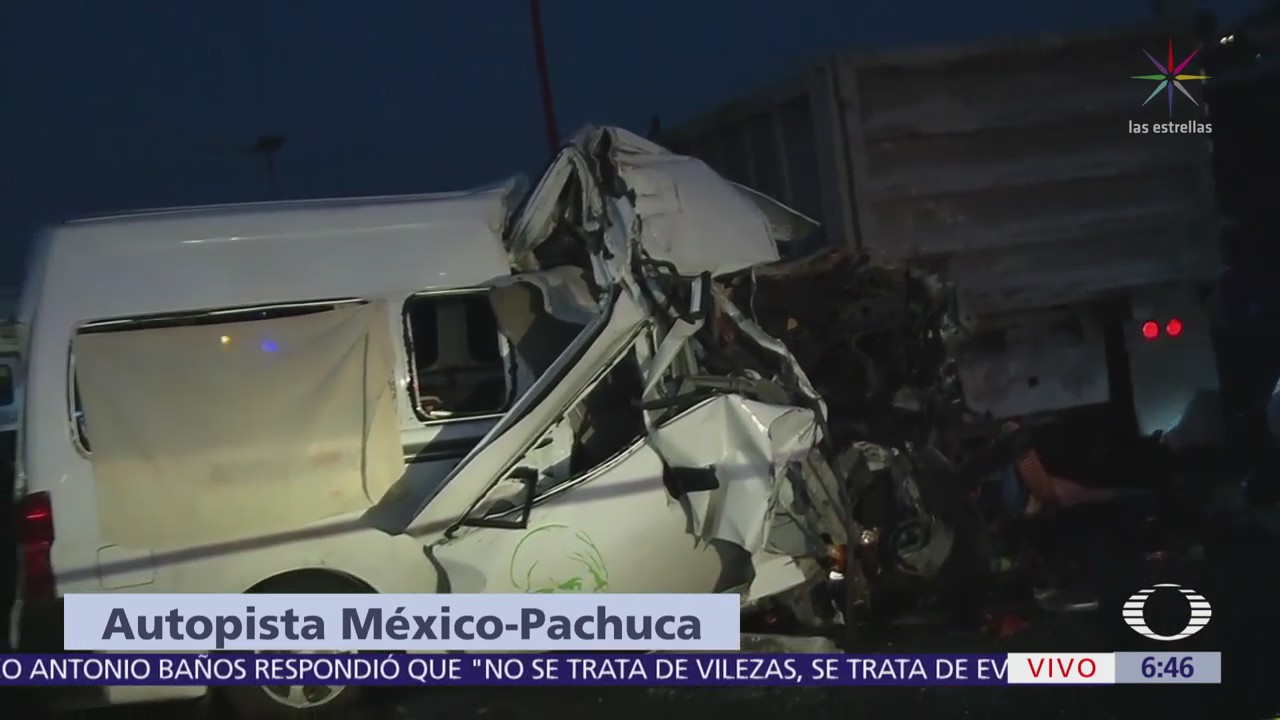 Choque de transporte público en México-Pachucha 12 muertos