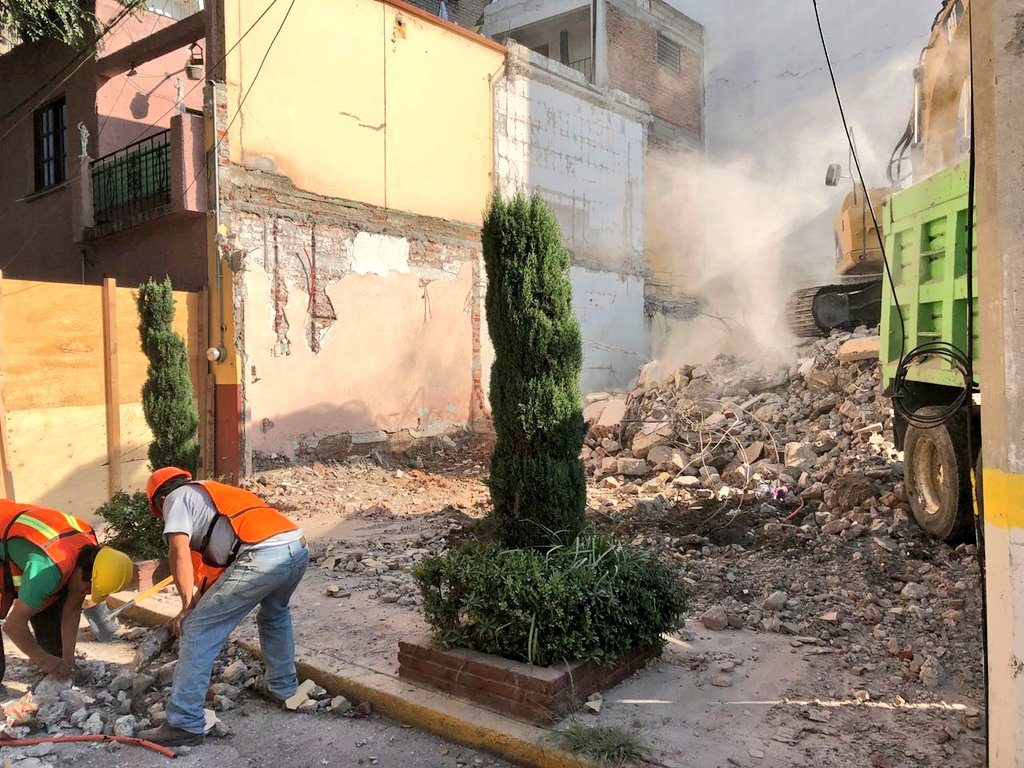 Concluye demolición de inmueble afectado por sismo en la GAM