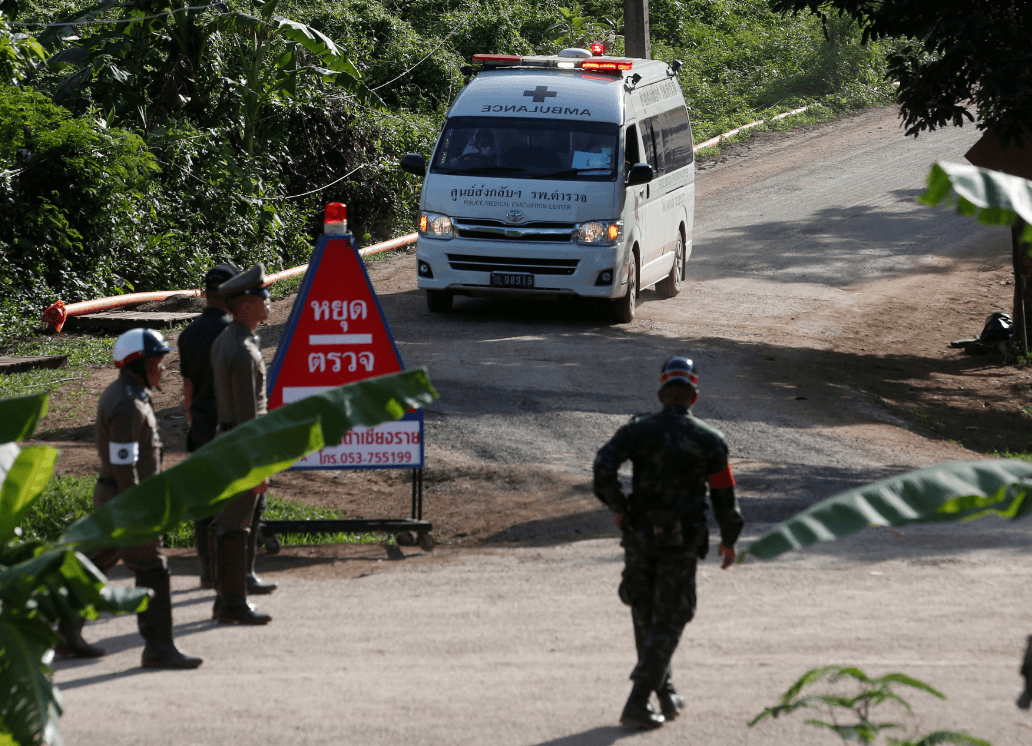Al menos cuatro nuevos rescatados de cueva en Tailandia