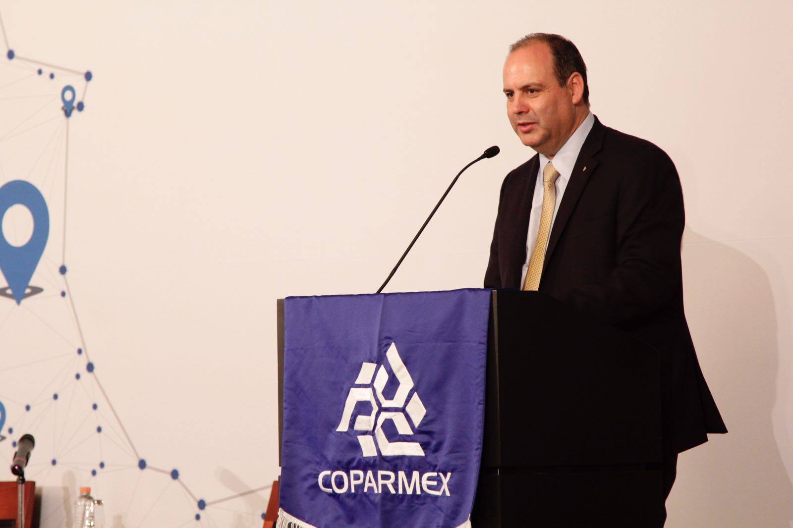 Coparmex apoya a AMLO, mantiene derecho a disentir: De Hoyos