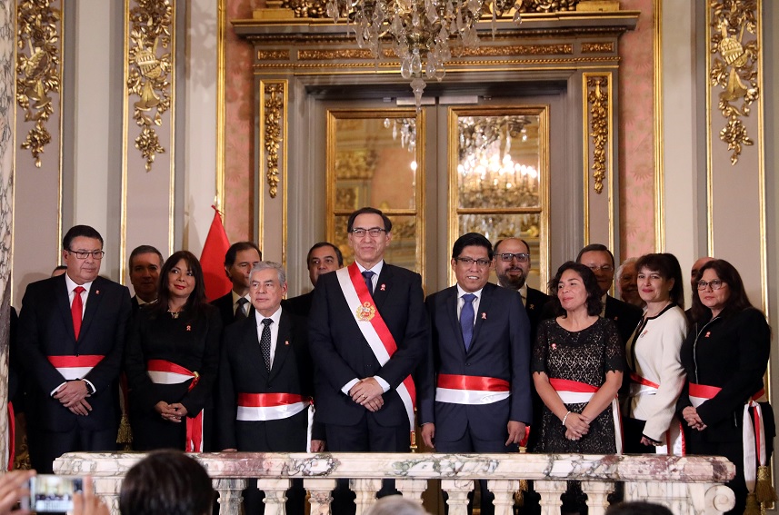 Escándalo de corrupción alcanza nuevo fiscal general Perú