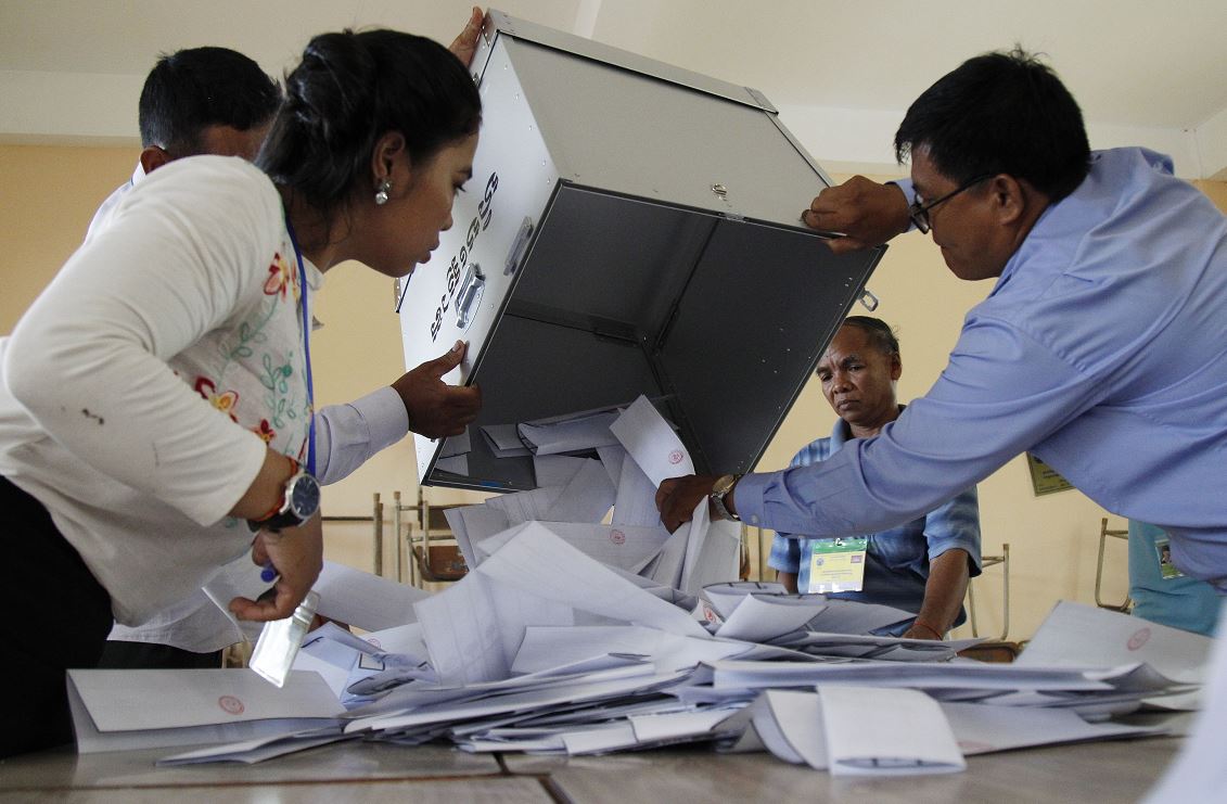 Partido gobernante en Camboya arrasa en elecciones generales