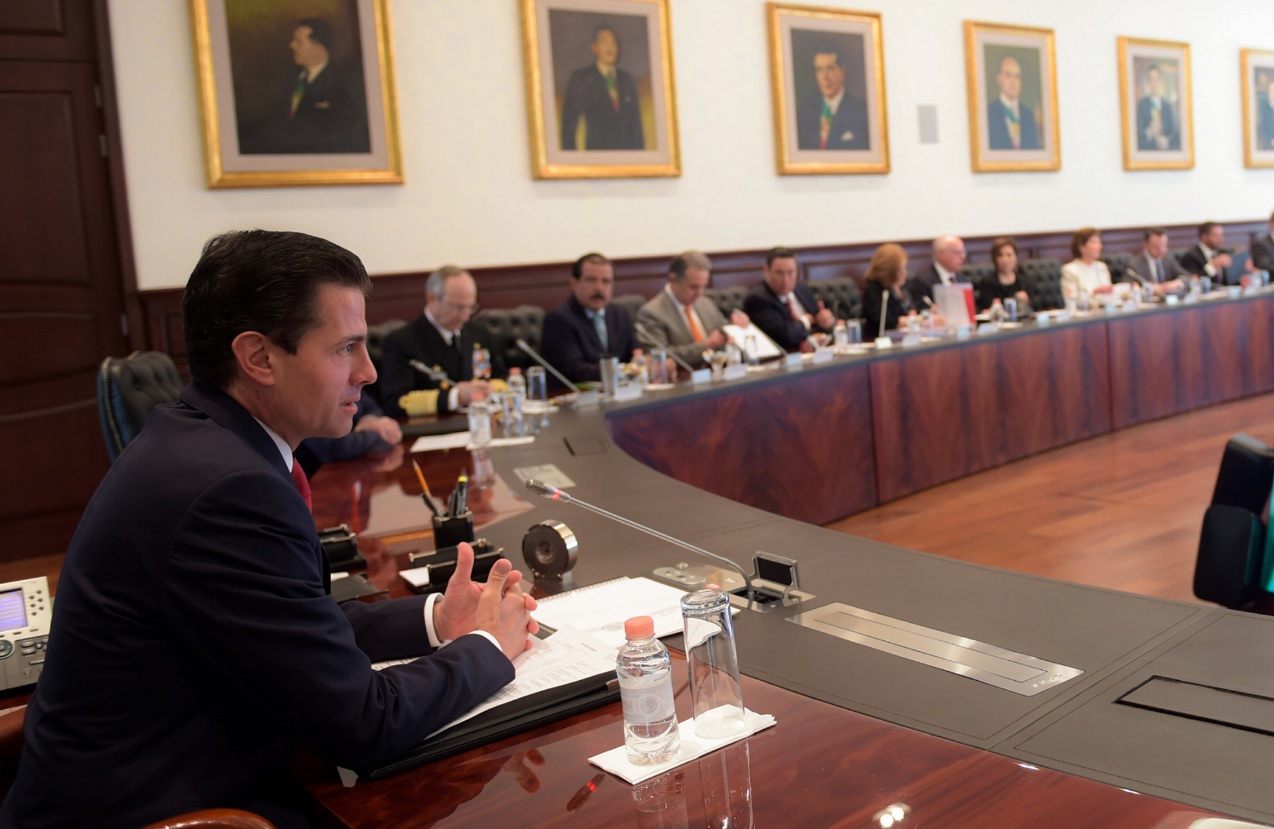 EPN se reúne con gabinete; revisa compromisos y procedimiento de cambio de poderes