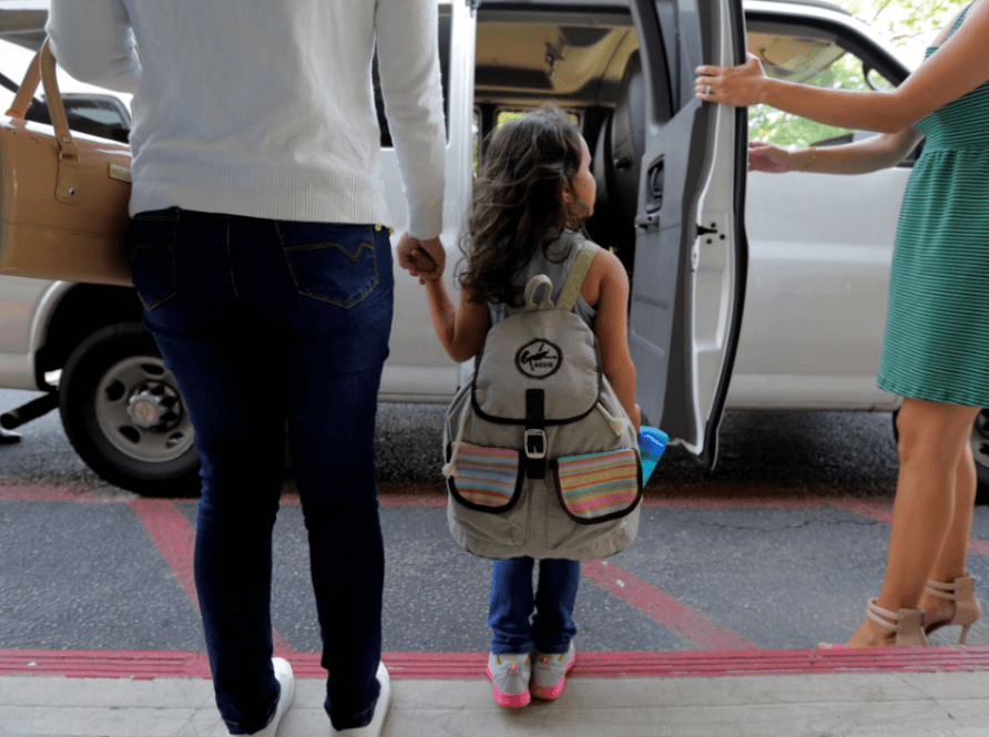 Estados Unidos debe reunir a familias migrantes este jueves