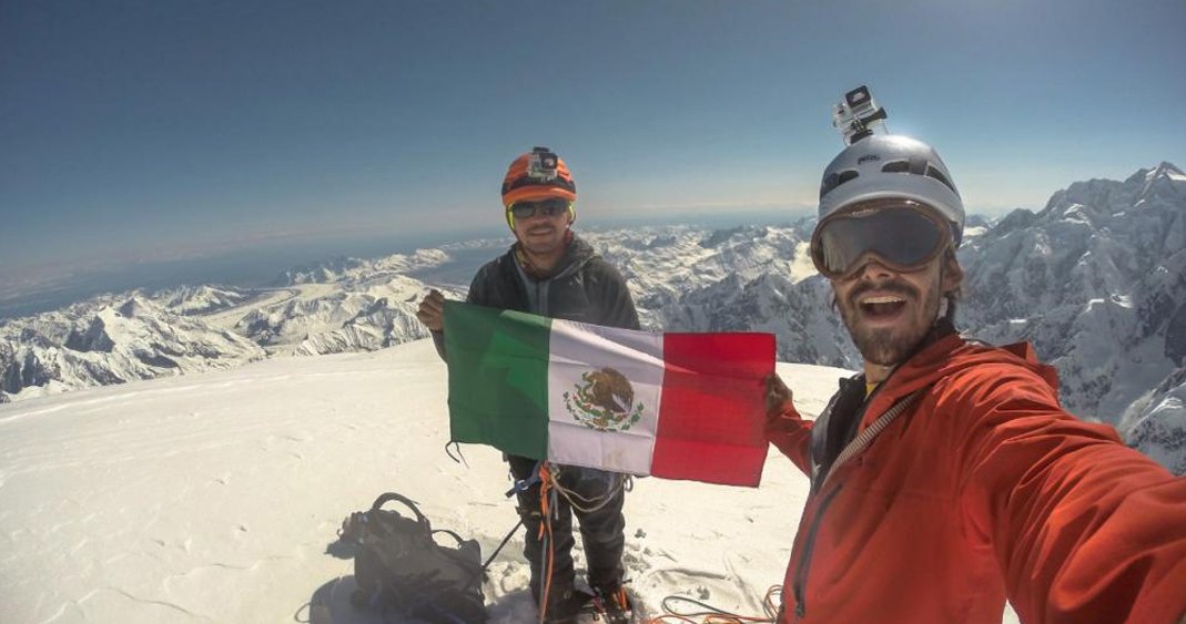 Fallecen alpinistas mexicanos Nevado Artesonra Perú