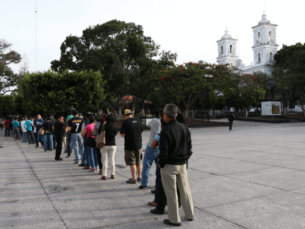 Nutrida afluencia de votantes en Guerrero