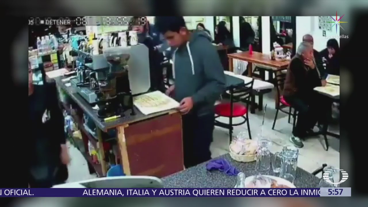 Hombres armados roban a clientes de cafetería en la delegación Tlalpan; CDMX