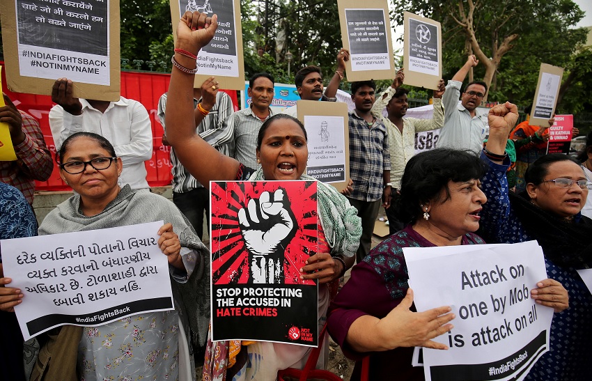 Finalizan protestas en India tras tres días de muertes