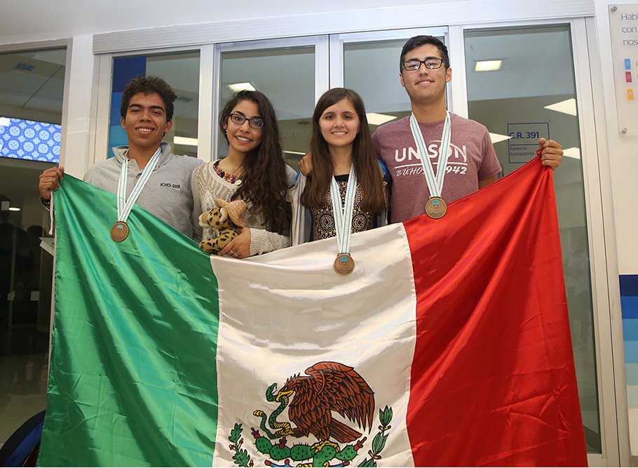 Jóvenes mexicanos obtienen medallas en Olimpiada de Química