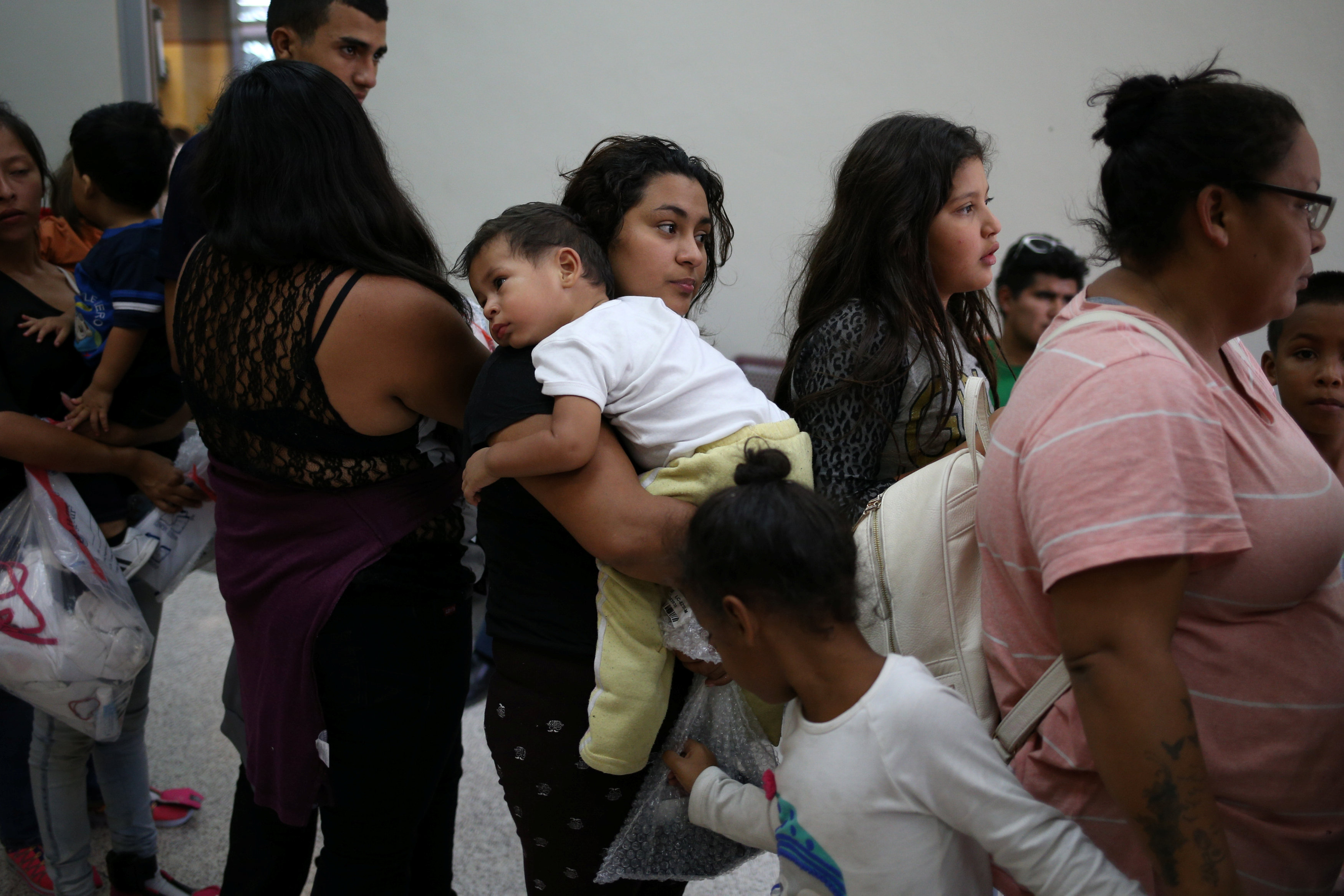 Juez Estados Unidos plan reunificación familias migrantes