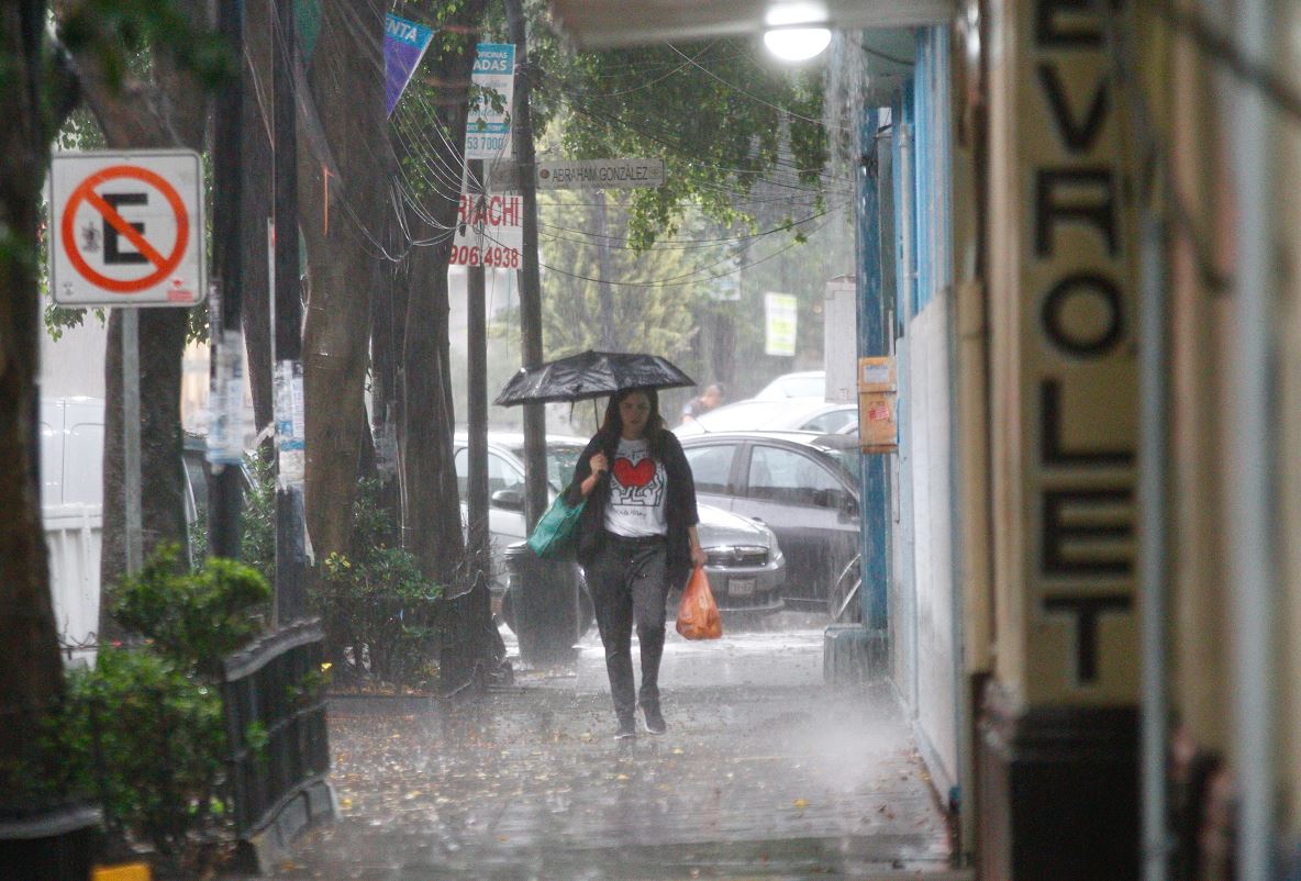 Activan alerta amarilla por lluvias en CDMX